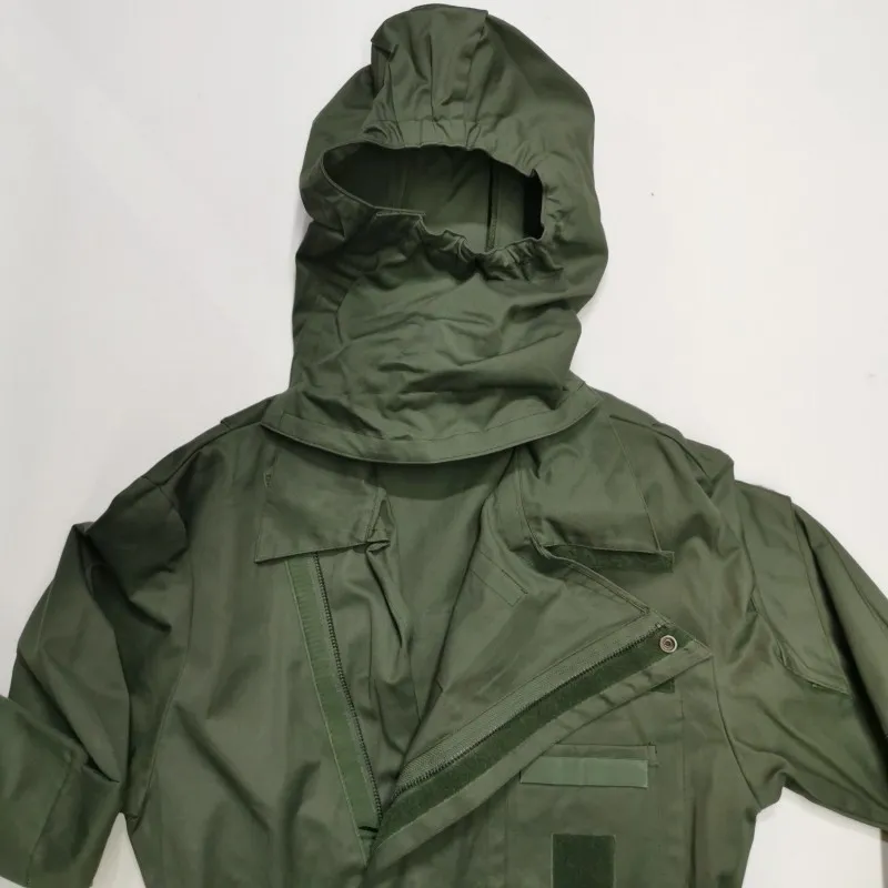 Combinaison militaire kaki Taille 104 C