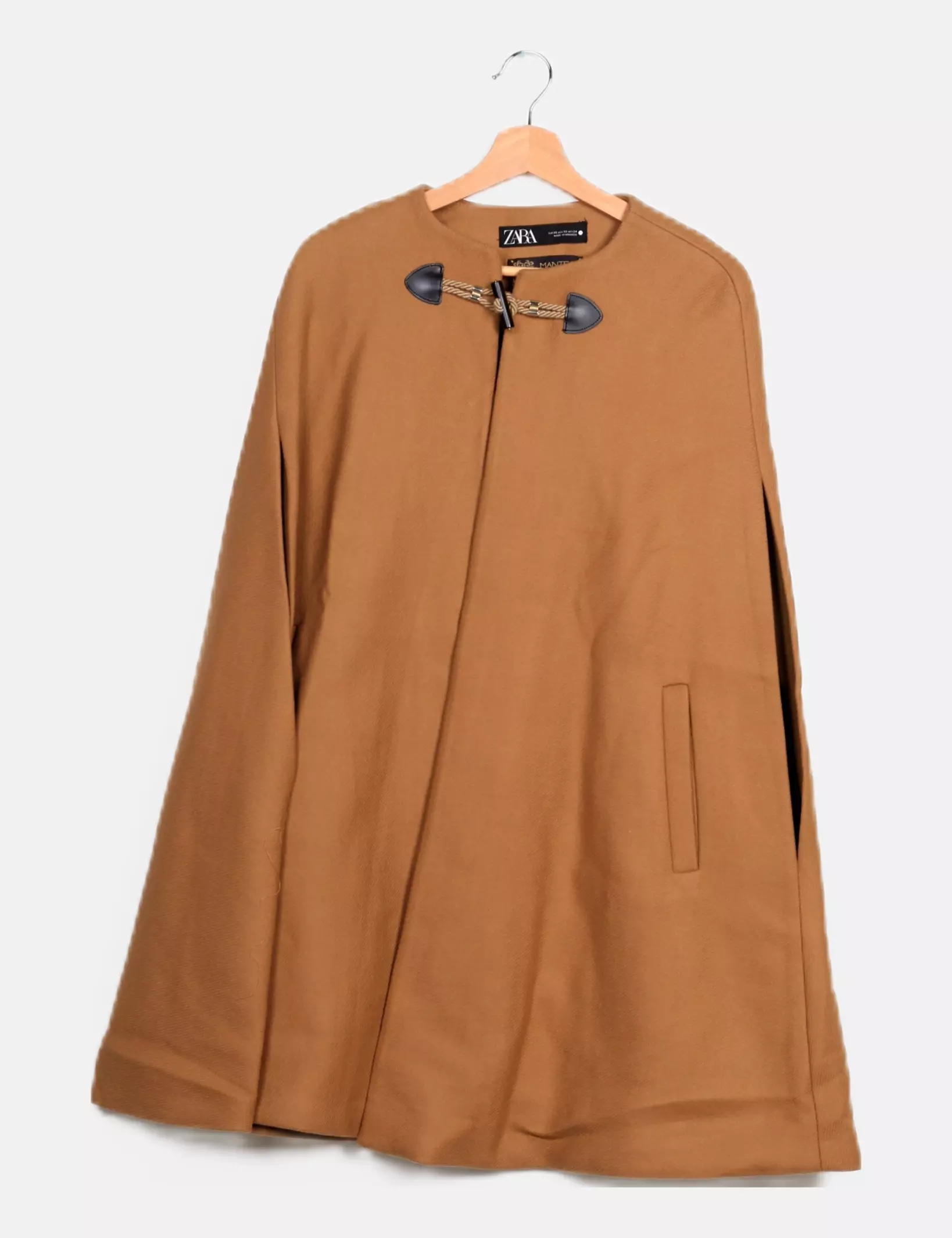 Zara Cape et poncho Laine